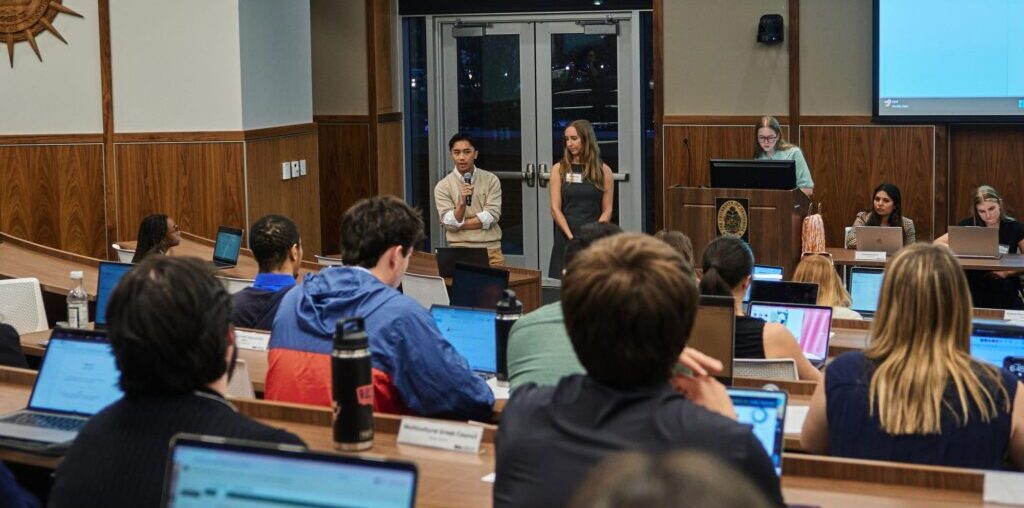 Senate advances peer wellness coaching bill – The Daily Beacon