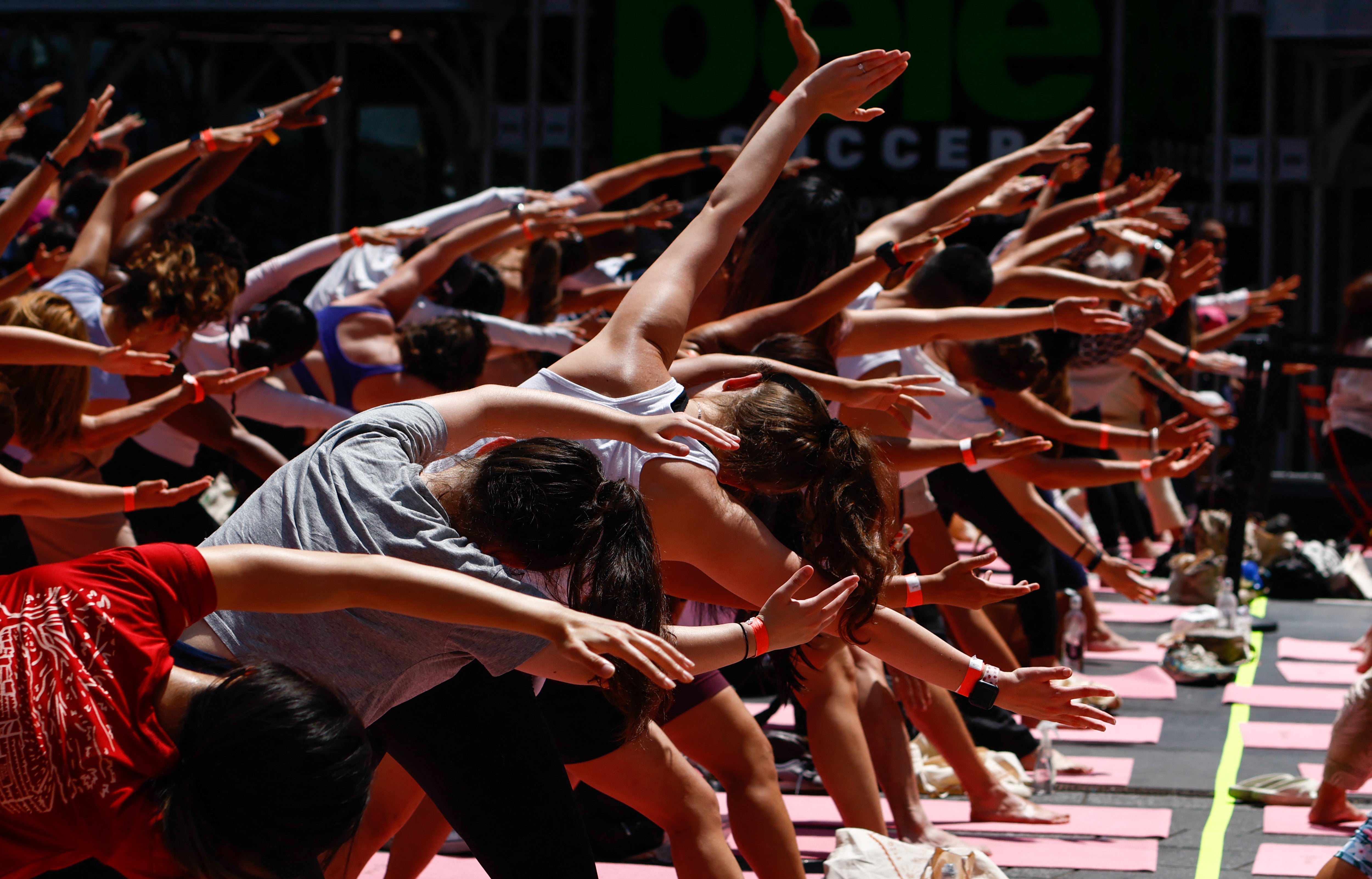 People can reduce their stress levels and reduce their risk for heart disease and cancer by practicing yoga or tai chi