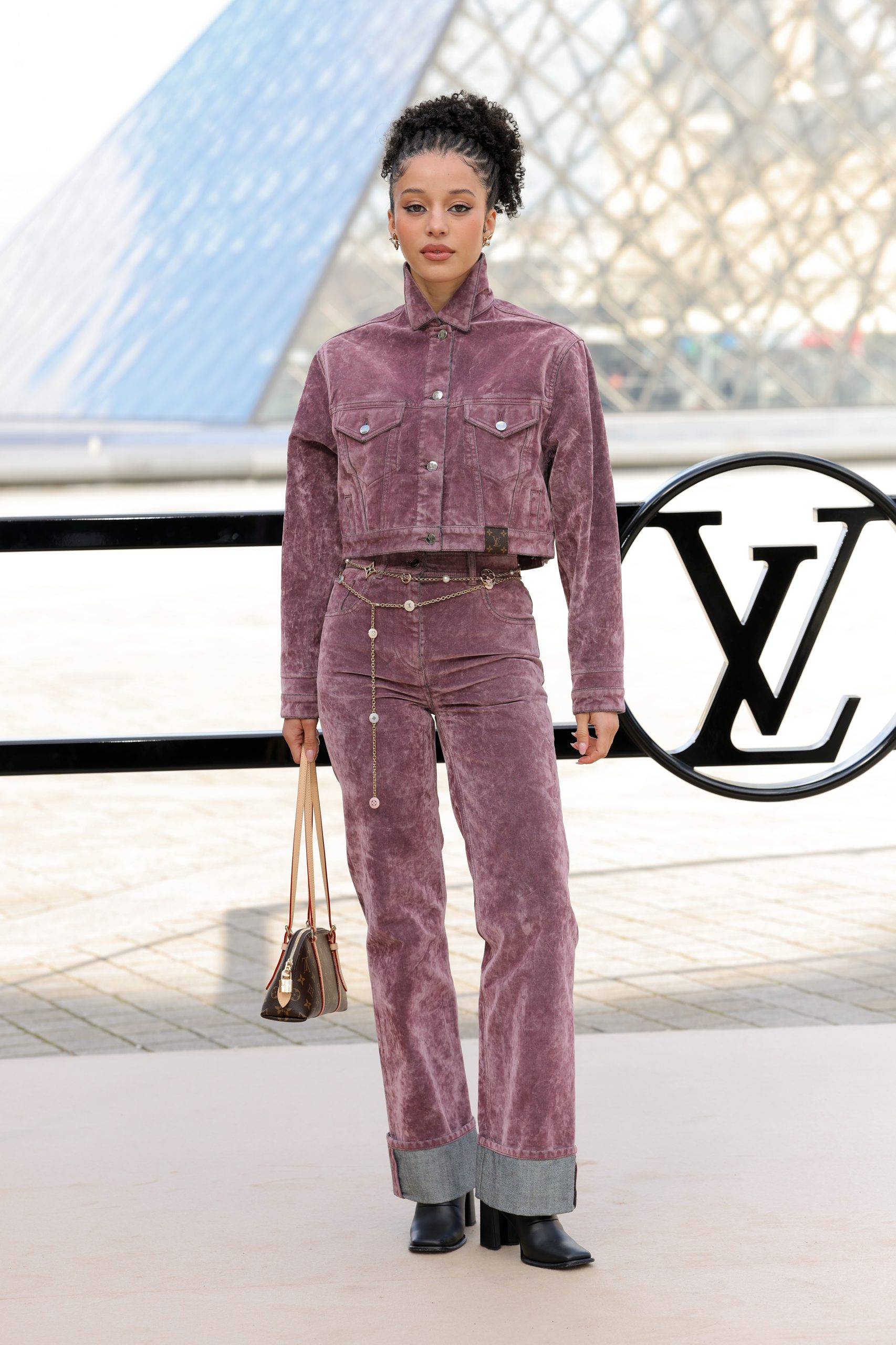 Why Chase Infiniti Is Our Style & Beauty Muse