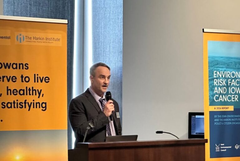 Researchers connect environmental issues with cancer rates in new report