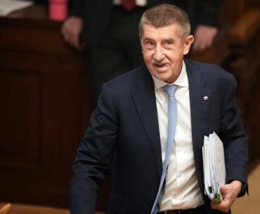 Czech lawmakers reject motion to lift immunity for populist leader Babiš over EU fraud case