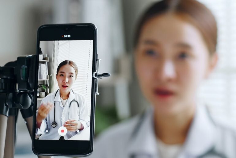 How Skincare Brands Build Trust in the Misinformation Era