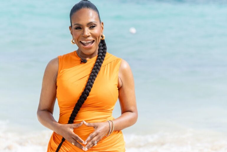 Sheryl Lee Ralph Serves Beauty And Body In A Bikini While In Jamaica