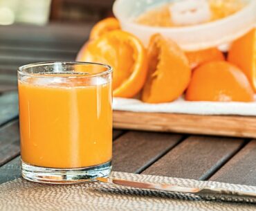 Carrie Ruxton, nutritionist: “Orange juice improves immune function and regulates blood pressure”