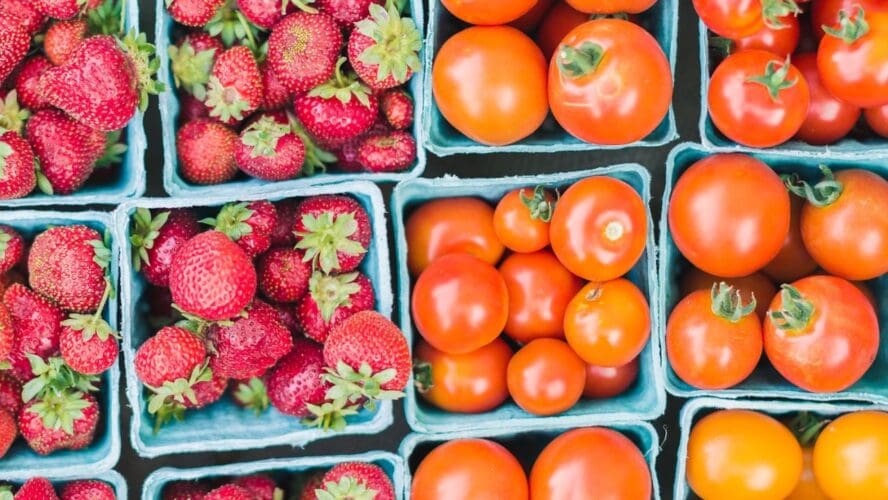 Ways to Enjoy Summer Tomatoes with Strawberries Unsplash