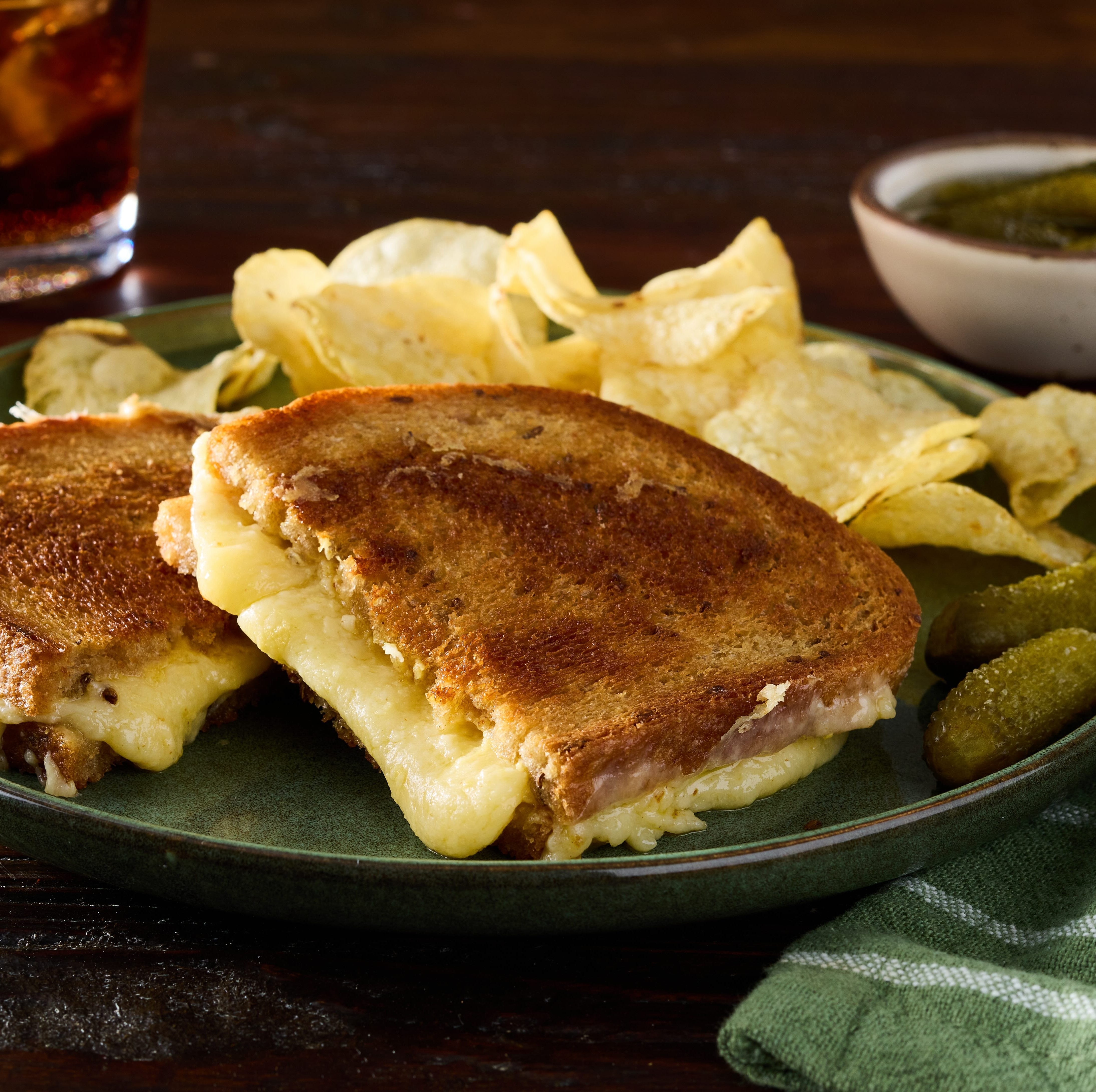 green irish grilled cheese for kids on st patricks day