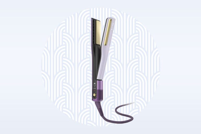 Is the Shark Beauty SilkiPro Straight to Wet Straightener Worth It? An Editor Tests & Reviews 2026