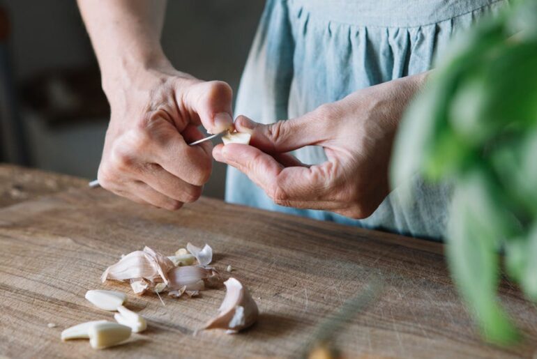 The 9 Best Foods to Fight Inflammation, According to Dietitians