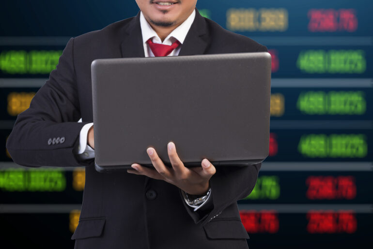 Ulta Beauty (ULTA) Stock Sinks As Market Gains: Here's Why