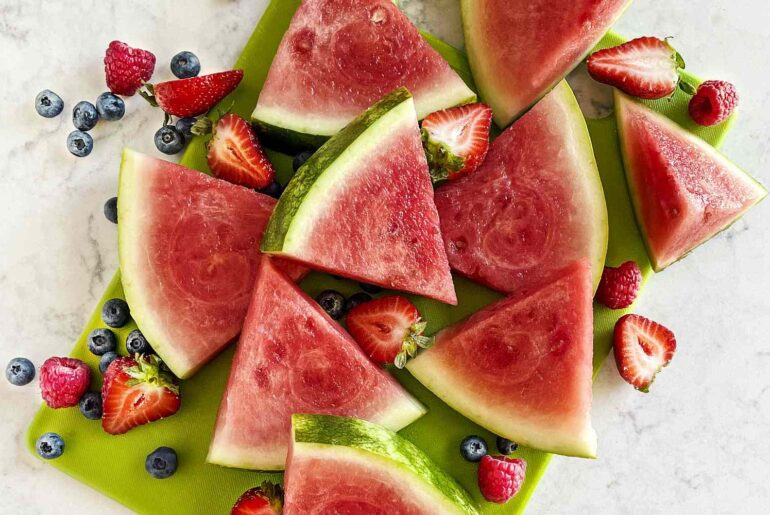 The 21 Healthiest Fruits to Add to Your Diet, According to Nutrition Experts