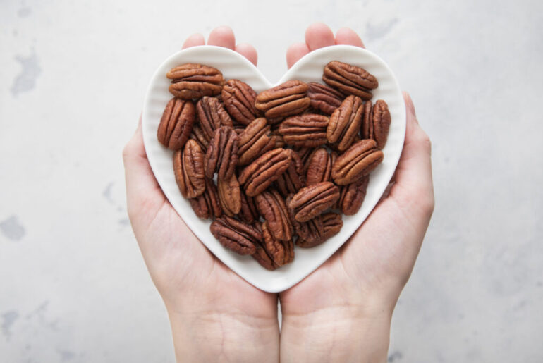 Beyond the pie: How pecans deliver heart-healthy, everyday nutrition 
