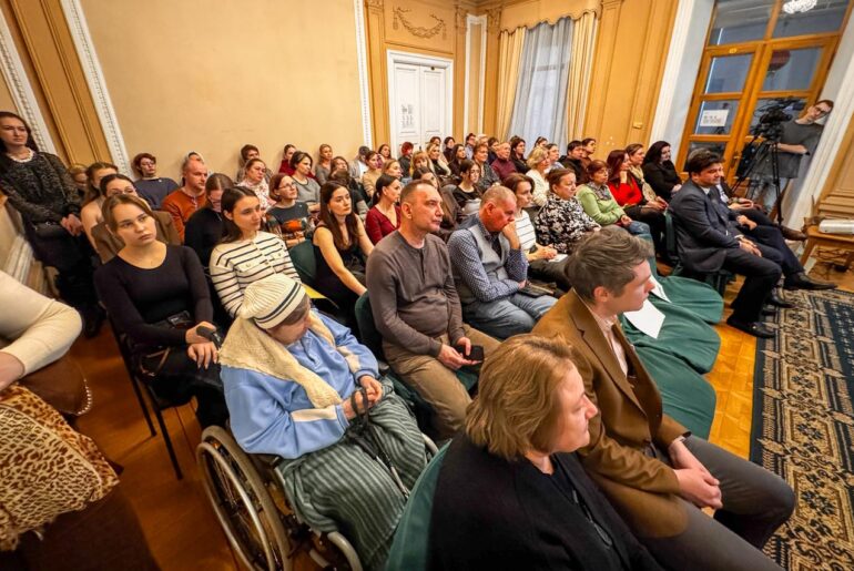 The art and architecture of Istanbul were introduced as part of the Yunus Emre Institute’s (YEE) “Turkish Art Platform Talks” project in Moscow, Russia, March 27, 2026. (AA Photo)