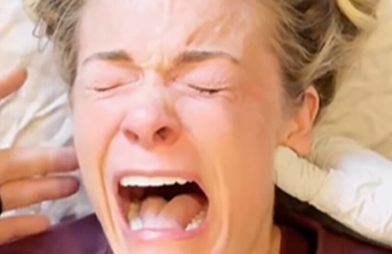 LeAnn Rimes Breaks Down in Emotional Jaw Release Video With Wellness Influencer