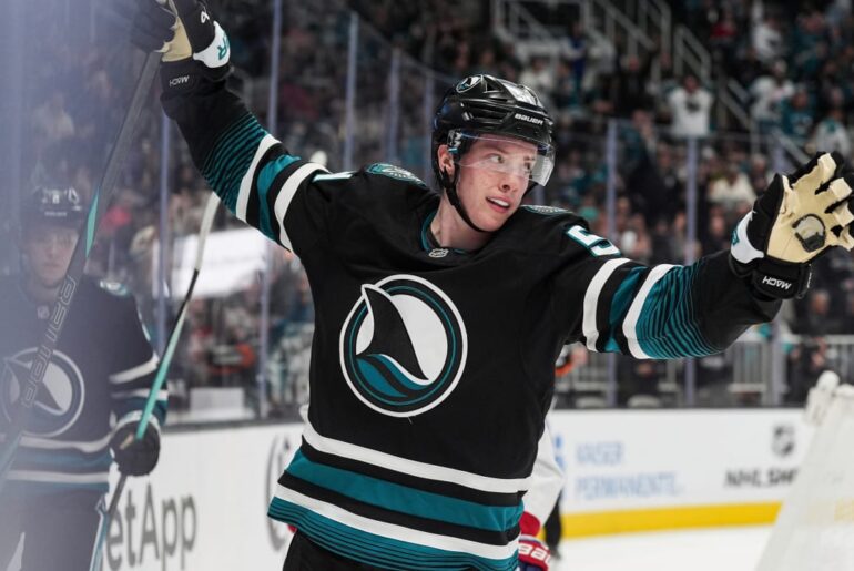 Graf backhands a beauty