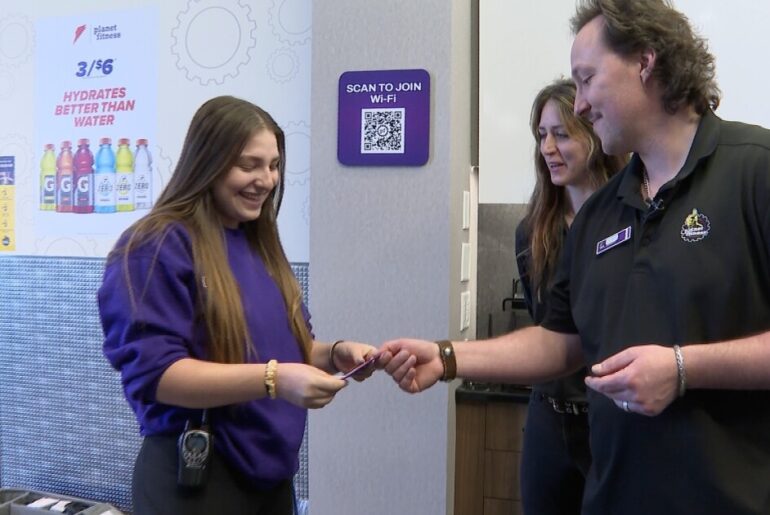 Colorado Planet Fitness employees and good Samaritan help save man's life