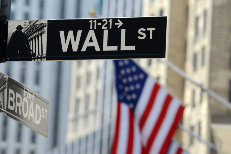 Here Are Wednesday’s Top Wall Street Analyst Research Calls: CrowdStrike, Harley-Davidson, Intuitive Surgical, Medline, Nike, Oracle, Planet Fitness, Vici Properties, and More