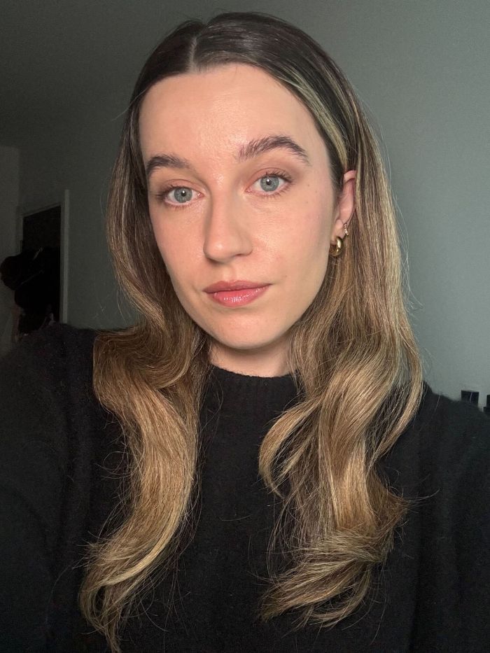 Deputy beauty editor Grace Lindsay wearing one of the best brown eyeshadows for blue eyes