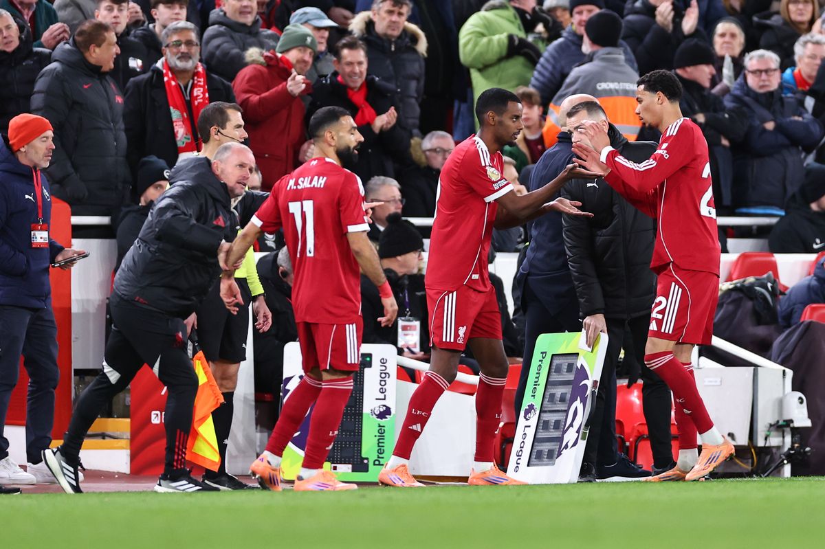 LIVERPOOL, ENGLAND - DECEMBER 13: Alexander Isak of Liverpool comes on for Hugo Ekitike of Liverpool during the Premier League match between Liverpool and Brighton & Hove Albion at Anfield on December 13, 2025 in Liverpool, England. (Photo by Robbie Jay Barratt - AMA/Getty Images)