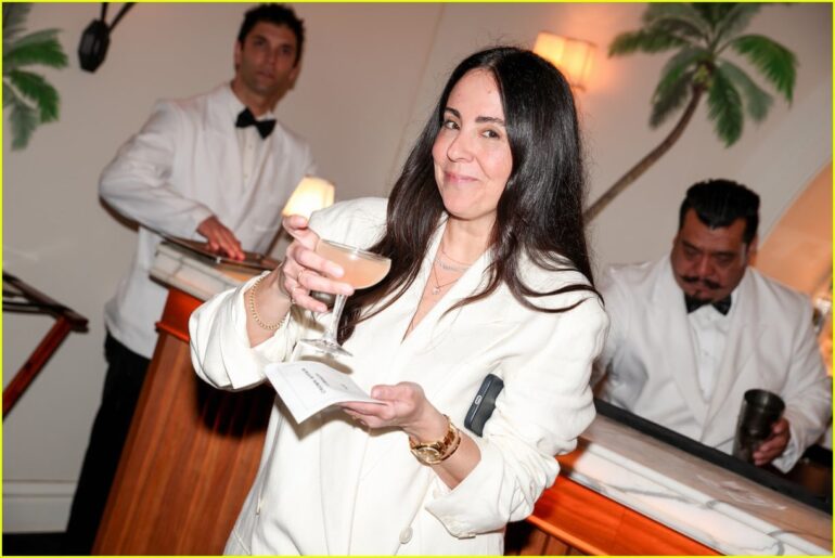 crown affair u beauty march 2026 085303646