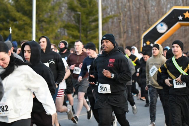 Fort Drum runners support Mountain Wellness Month