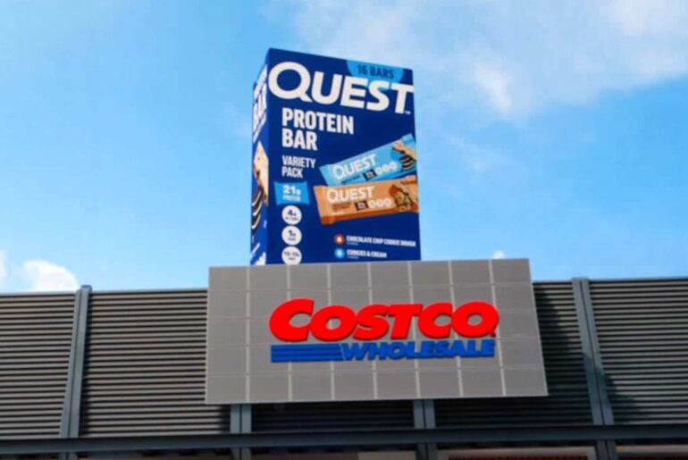 Quest Protein Bar's exclusive 16-piece two-flavor box at Costco