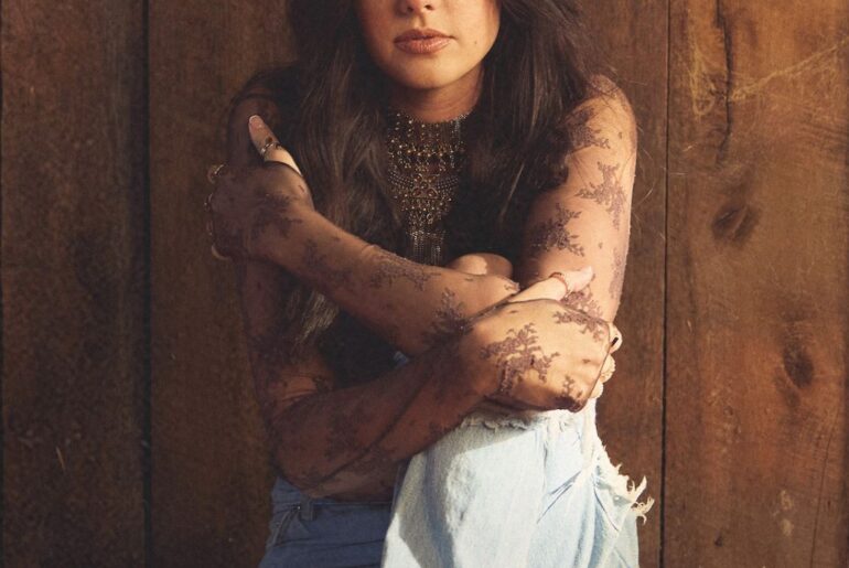 Lanie Gardner's Favorite Beauty Blender Fixes Creasing & Patching