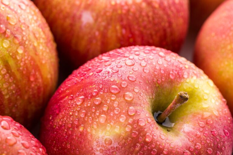 Study shows why an apple a day may work differently for different people