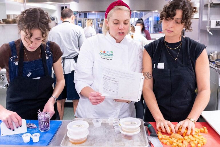 Future doctors are learning to cook to give patients better nutrition advice