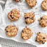 Oat and fruit cookies are rich in fibre.