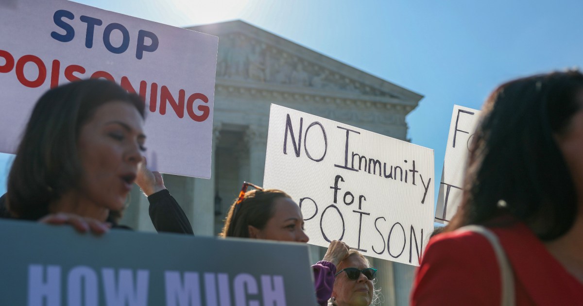 The Odd Bedfellows Protesting the Roundup Weedkiller Case – Mother Jones