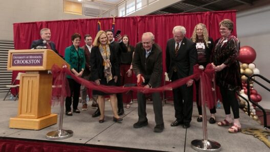 UMC officially dedicates its wellness center to Les Nielsen and family – KROX