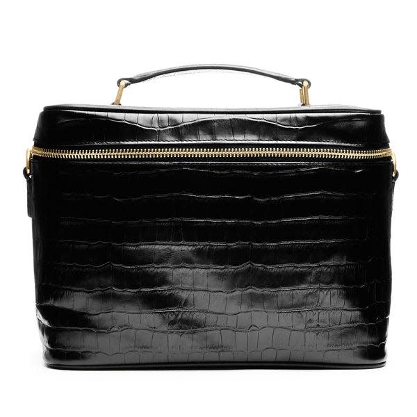 The Vanity Case That Will Keep Your Clutter At Bay