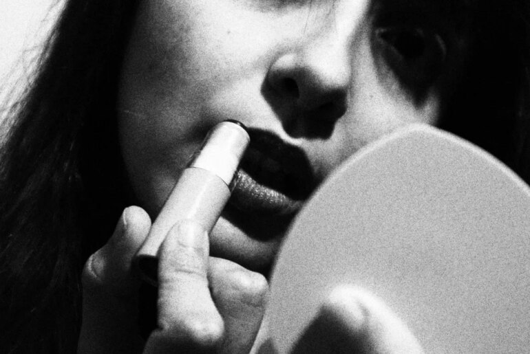 everything you need for make-up on the go 