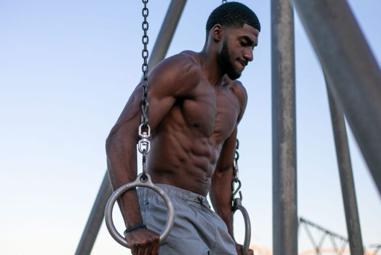 Why Some Abs Pop and Others Stay Flat – and What You Can Actually Change