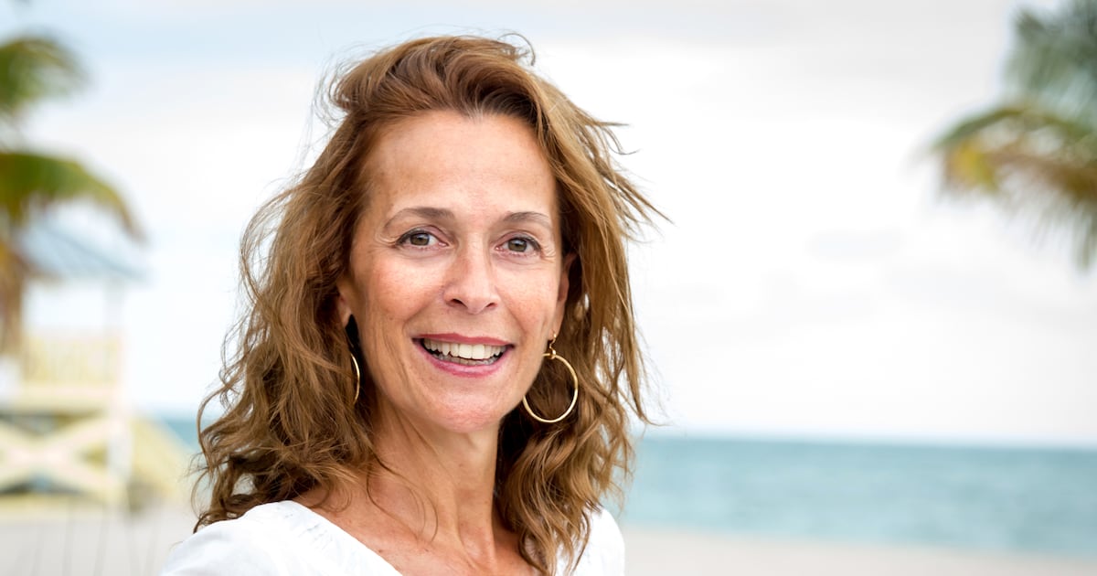 Antioxidant-rich synbiotic supplement may reduce signs of skin aging