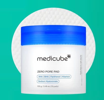 Exfoliating pore pads packed with lactic and salicylic acids