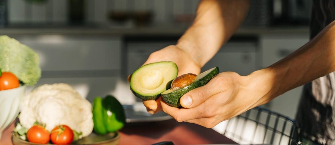5 Surprising Health Benefits of Avocados, Per a Dietitian