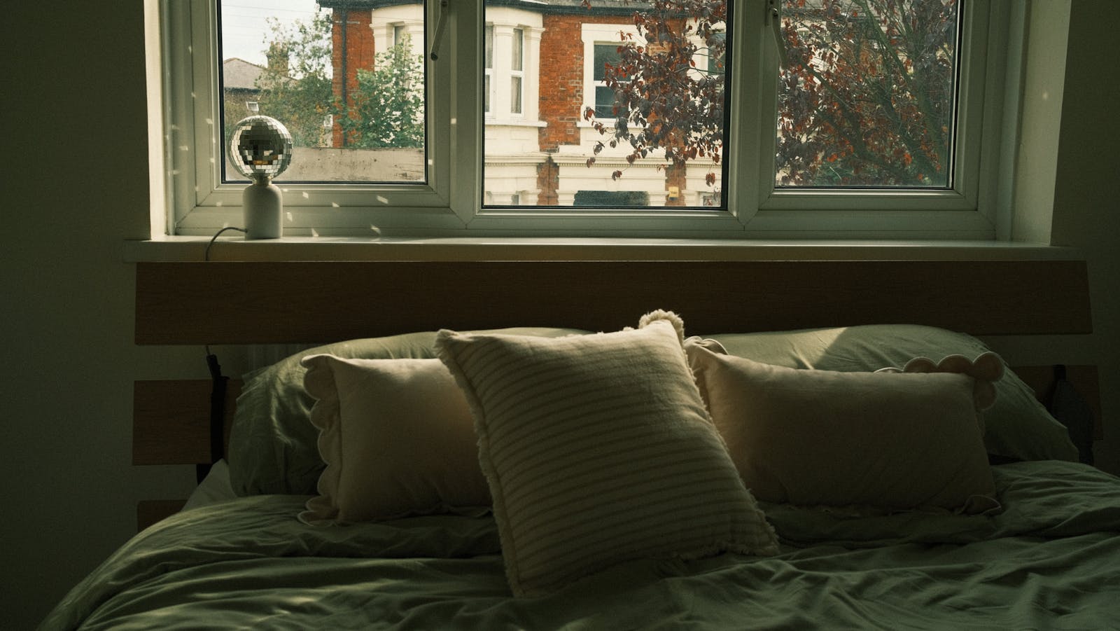 8 signs someone is finally done performing wellness and has started actually living it, usually much quieter than the version they posted about