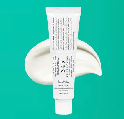 An ultra-calming recovery cream that strengthens the skin barrier