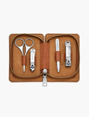 A gorgeous and giftable grooming kit for all your primping needs (40% off)