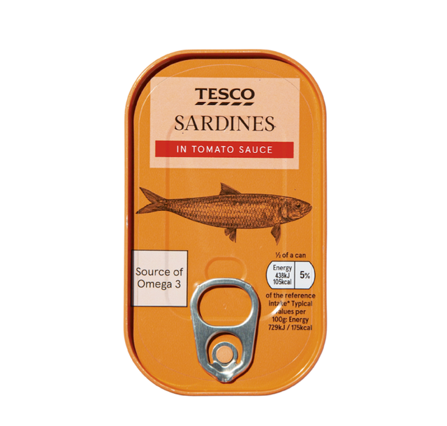 can of sardines in tomato sauce