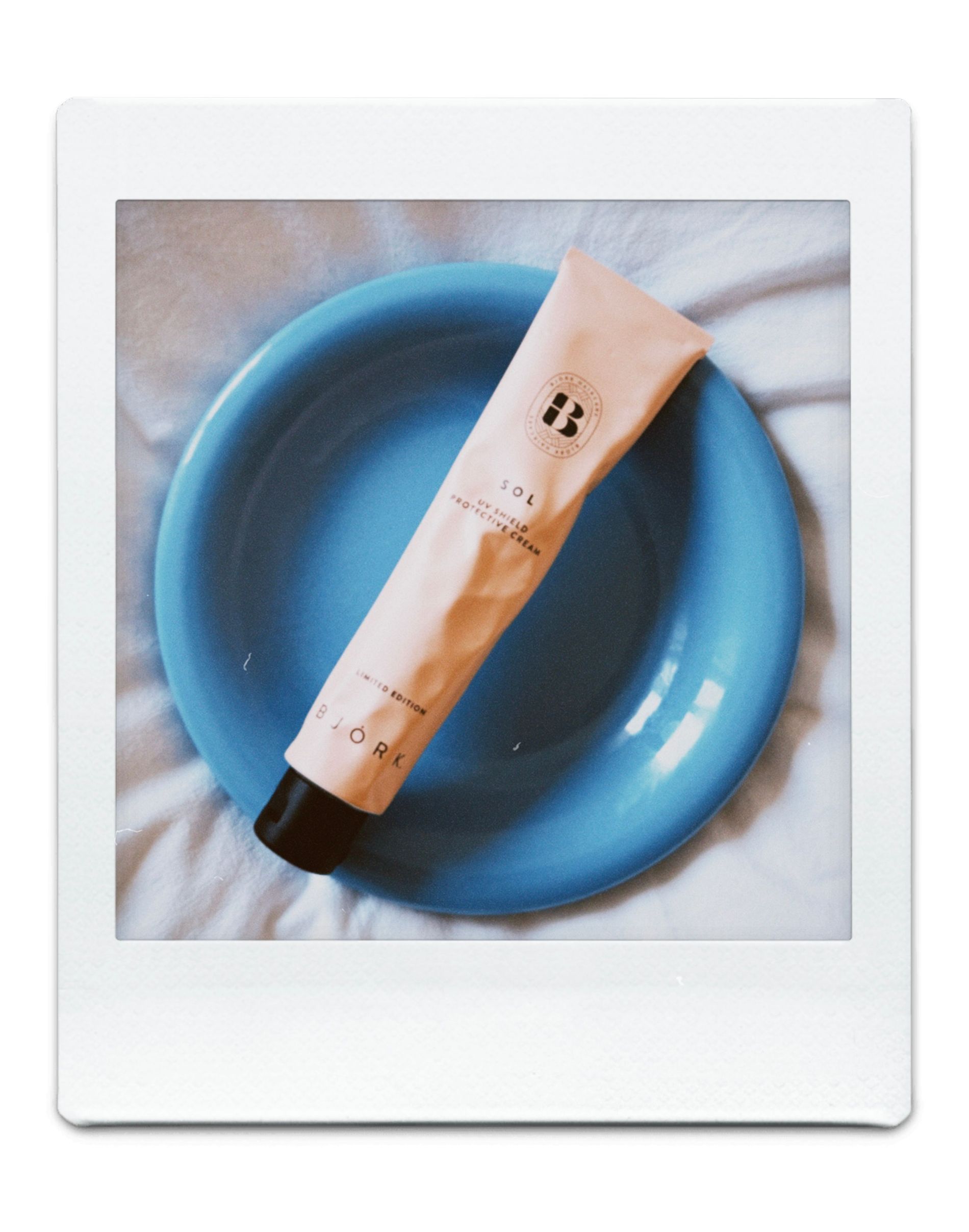 The best hair UV protection - Björk - On a white background