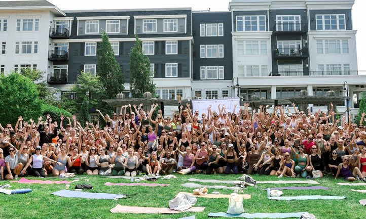 CRISP & GREEN Celebrates National Fitness Day With Wellness Events in Key Markets & Free Power Hour Entrée Offer at Locations Nationwide