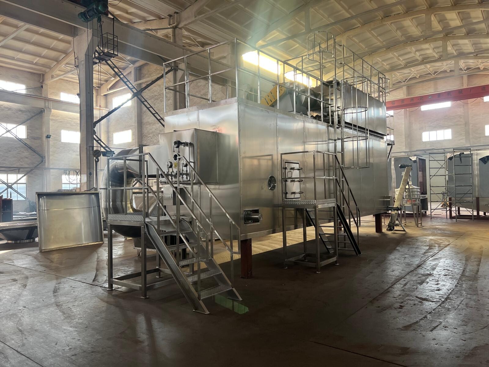 A box dryer used for the production of egg powder, forming part of the processing system being shipped to Ethiopia.