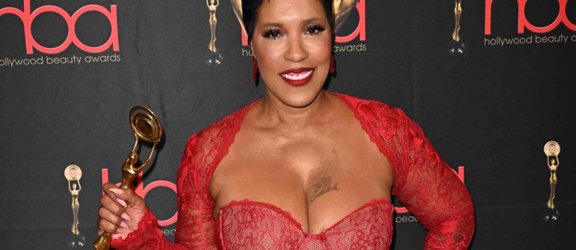 Edith Donaldson Wins The RLS Hairstyling Award at The 11th Hollywood Beauty Awards