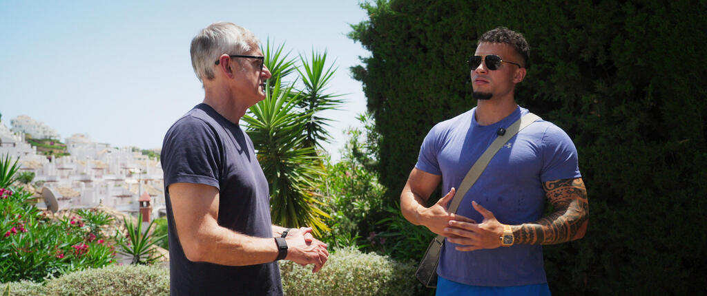 הריסון סאליבן ולואי ת'רו, מתוך "בעומק המנוספרה"