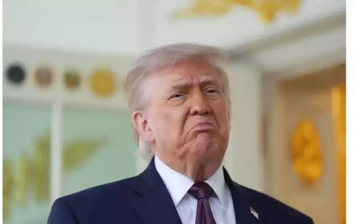 The NYT says Trump’s recent erratic, incoherent behavior has politicians across the spectrum openly questioning whether he’s “mentally unstable,” with even former allies calling him “crazy” and urging his removal.