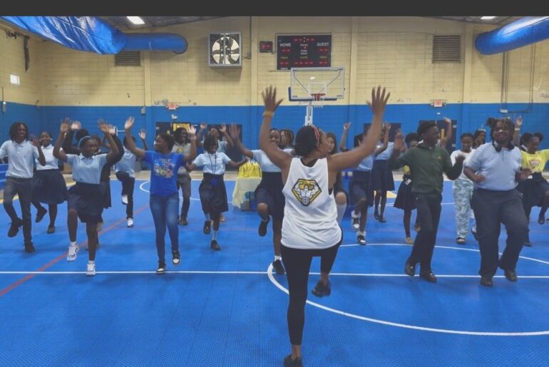 Brief: CAHS Class of 1983 Hosts Student Health & Wellness Screening