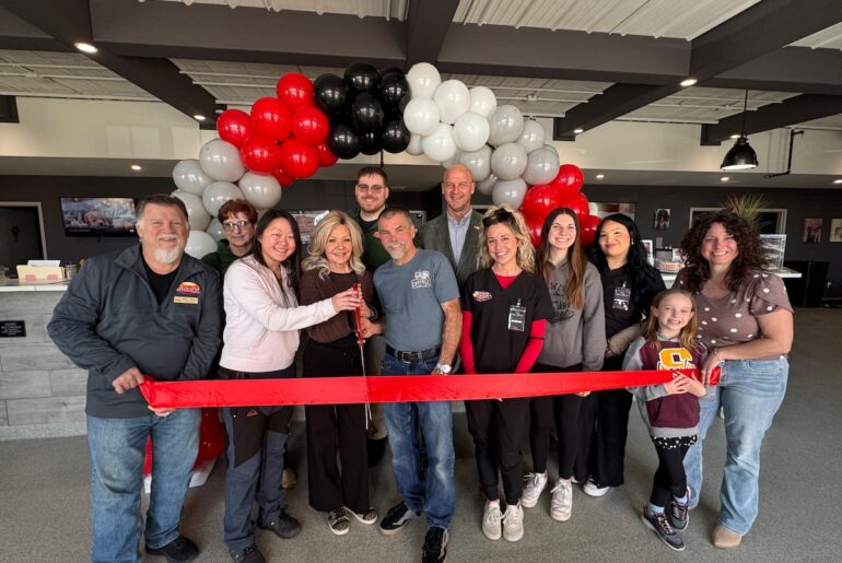 Wags 2 Wellness animal center opens new facility in Minooka – Shaw Local