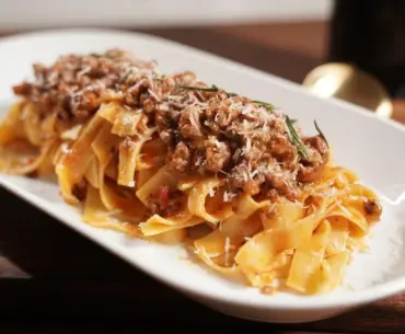 Pasta dish with meat sauce